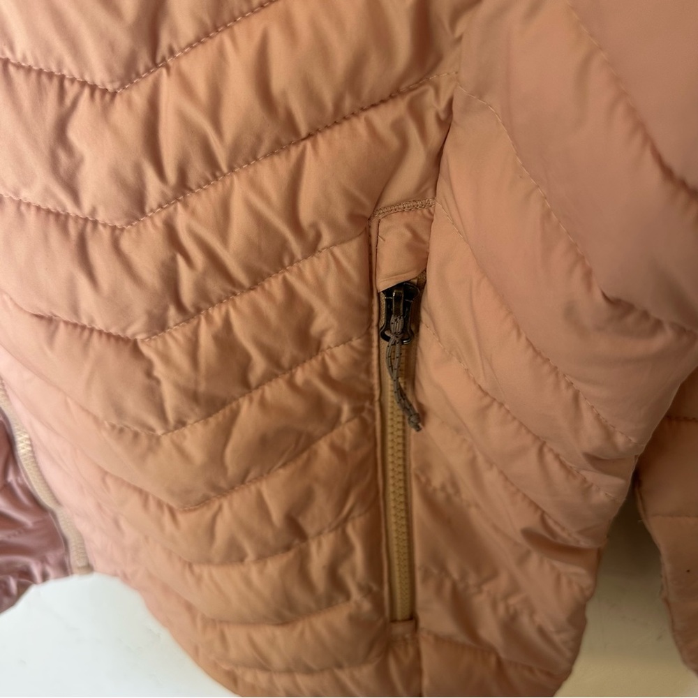 Columbia Women's Puffer Jacket - Light Pink - Picture 6 of 10